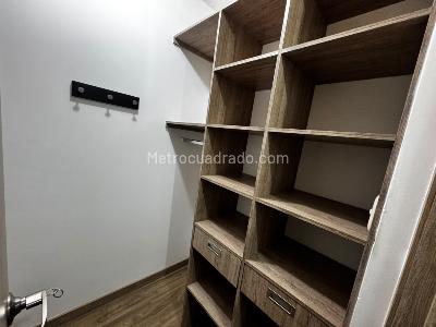 Apartamento de 3 alcobas en arriendo en Prados De Sabaneta, Sabaneta, 69 m² · foto 11 de 11