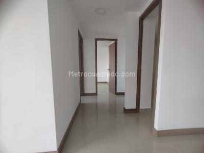 Apartamento de 2 alcobas en arriendo en Parque Principal, Sabaneta, 76 m² · foto 7 de 14