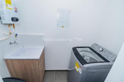 Apartaestudio en venta en Loma Del Escobero One Living, Envigado, 66 m² · foto 6 de 11