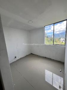 Apartamento de 3 alcobas en venta en Maria Auxiliadora, Sabaneta, 55 m² · foto 7 de 10