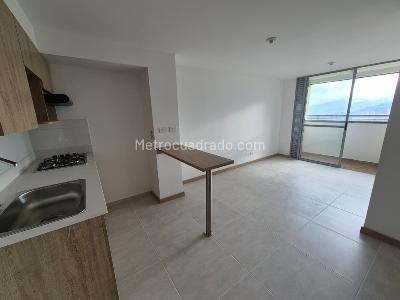 Apartamento de 3 alcobas en venta en Amazonia, Bello, 57 m² · foto 2 de 20