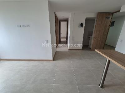 Apartamento de 3 alcobas en venta en Amazonia, Bello, 57 m² · foto 3 de 20