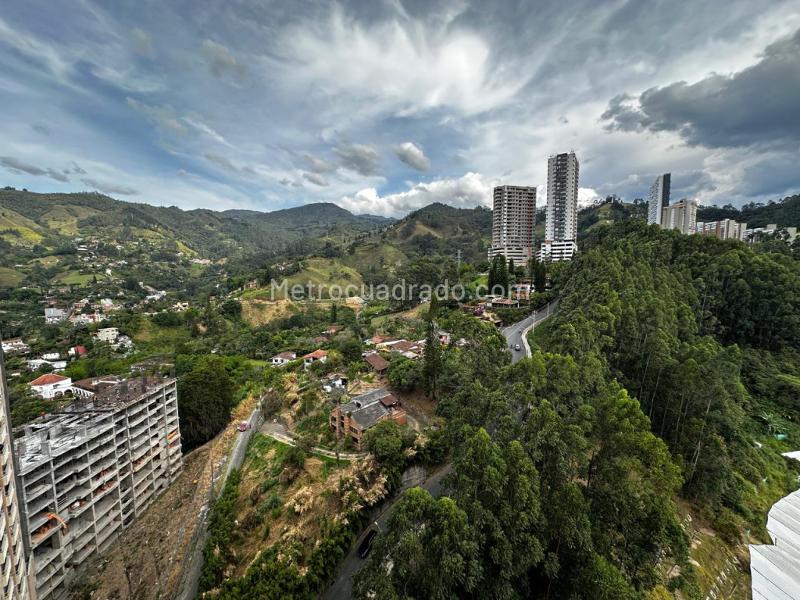Spacious 2BR Apartment in Vereda San José - 2