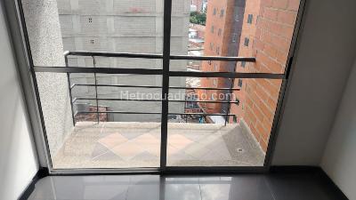 Apartamento de 3 alcobas en venta en Villas Del Carmen, Sabaneta, 58 m² · foto 3 de 18