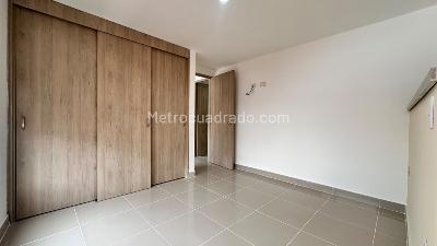Apartamento de 2 alcobas en arriendo en Parque Principal, Sabaneta, 60 m² · foto 10 de 12