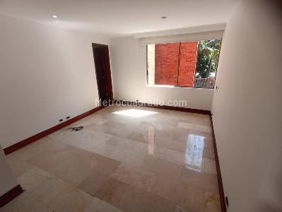 Apartamento en arriendo en Laureles, Medellín · foto 5 de 14