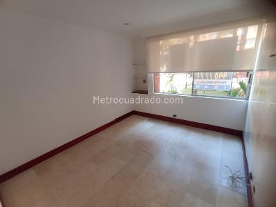 Apartamento en arriendo en Laureles, Medellín · foto 7 de 14