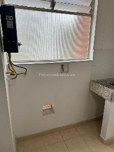 Apartamento en venta en La Almeria, Medellín · foto 4 de 15