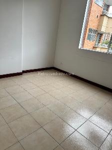 Apartamento en venta en La Almeria, Medellín · foto 10 de 15