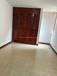 Apartamento en venta en La Almeria, Medellín · foto 13 de 15