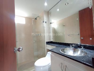 Apartamento de 3 alcobas en arriendo en Ciudad Jardin, Cali, 115 m² · foto 16 de 20