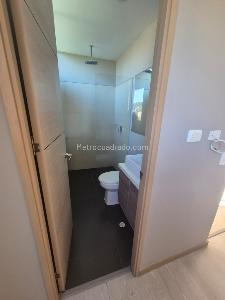 Apartamento de 3 alcobas en arriendo en El Poblado, Medellín, 100 m² · foto 9 de 16