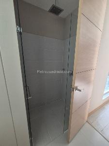 Apartamento de 3 alcobas en arriendo en El Poblado, Medellín, 100 m² · foto 10 de 16