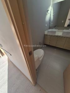 Apartamento de 3 alcobas en arriendo en El Poblado, Medellín, 100 m² · foto 14 de 16