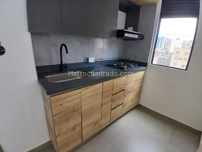Apartaestudio en arriendo en Bombona Nº 2, Medellín, 40 m² · foto 2 de 9
