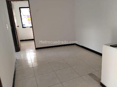 Apartamento de 3 alcobas en arriendo en El Diamante, Medellín, 60 m² · foto 3 de 8
