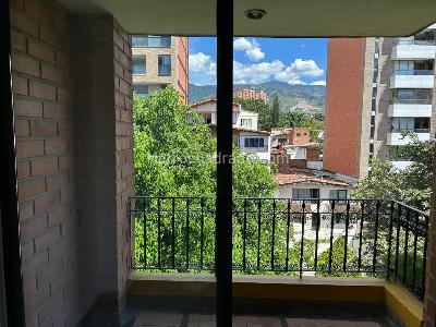 Apartamento de 2 alcobas en arriendo en Laureles, Medellín, 110 m² · foto 6 de 20