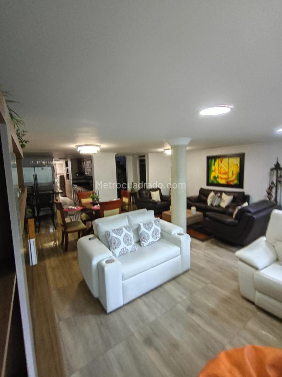 Casa de 4 habitaciones en venta en Belen la Mota, Medellín — imagen 1 de 20