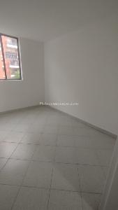 Apartamento de 4 alcobas en arriendo en Loma De Los Bernal, Medellín, 70 m² · foto 4 de 19