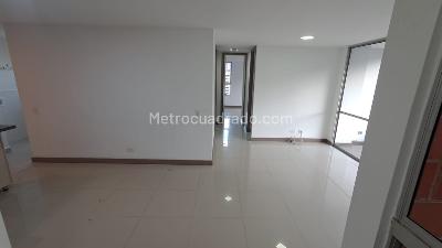 Apartamento de 3 alcobas en arriendo en El Trianon Sector Señorial, Envigado, 84 m² · foto 2 de 17