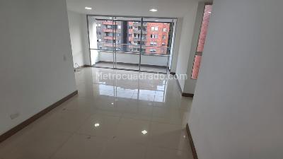 Apartamento de 3 alcobas en arriendo en El Trianon Sector Señorial, Envigado, 84 m² · foto 3 de 17