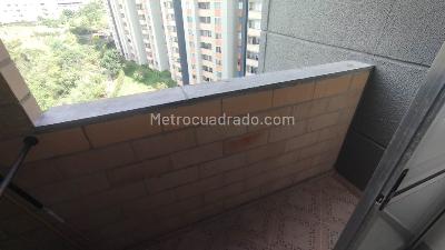 Apartamento en arriendo en Robledo, Medellín · foto 2 de 20
