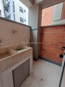 Apartamento de 3 alcobas en arriendo en Conquistadores, Medellín, 120 m² · foto 20 de 20