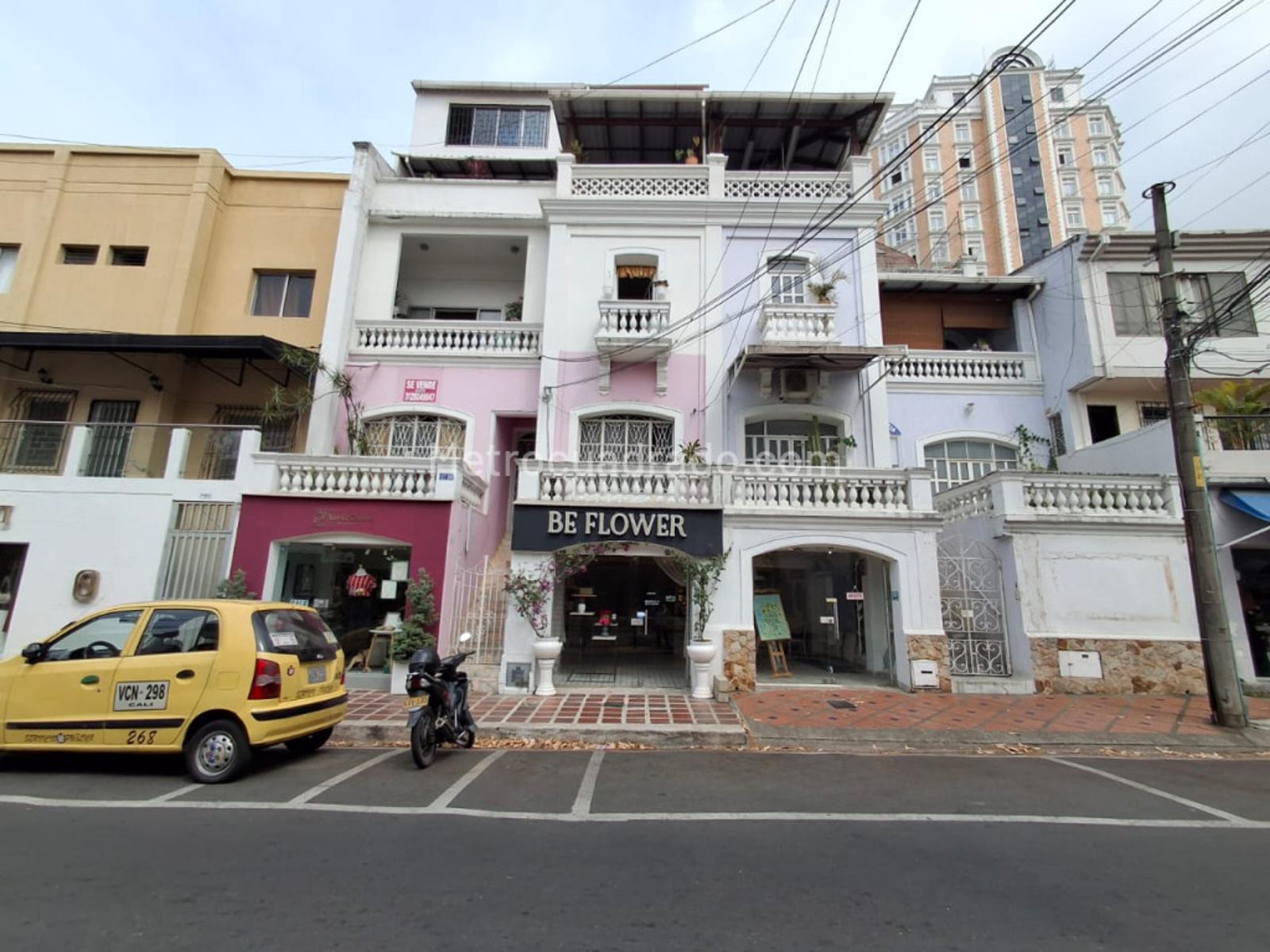Casa de 4 habitaciones en arriendo en Granada, Cali — imagen 1 de 16