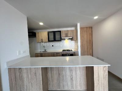 Apartamento en arriendo en San Antonio, Rionegro · foto 2 de 16