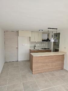 Apartamento de 2 alcobas en venta en La Primavera, Bello, 55 m² · foto 5 de 8