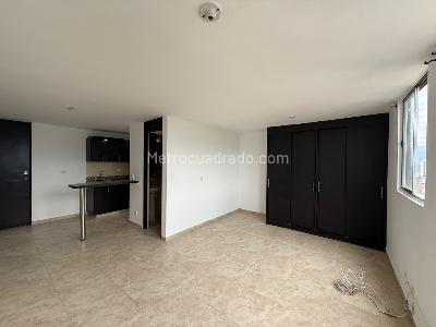 Apartaestudio en arriendo en Villa Hermosa, Medellín, 35 m² · foto 2 de 5