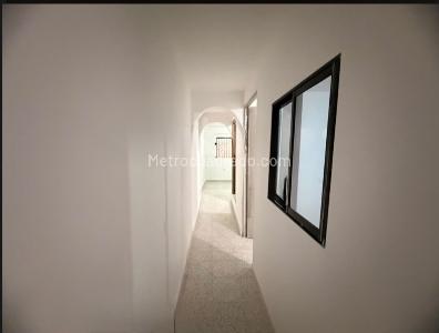 Apartamento de 2 alcobas en arriendo en Manrique Central 1, Medellín, 45 m² · foto 8 de 13