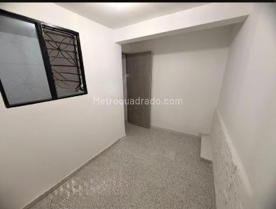 Apartamento de 2 alcobas en arriendo en Manrique Central 1, Medellín, 45 m² · foto 12 de 13