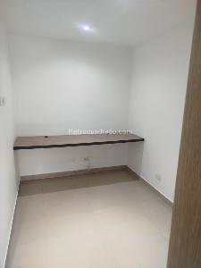 Apartamento de 3 alcobas en venta en San German, Medellín, 72 m² · foto 3 de 14