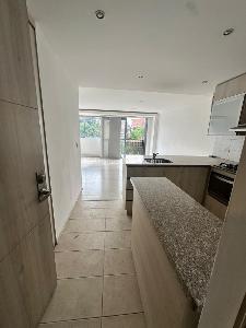 Apartaestudio en venta en Loma De Los Bernal, Medellín, 52 m² · foto 3 de 15