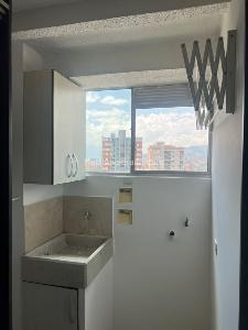 Apartamento de 3 alcobas en arriendo en Calasanz, Medellín, 74 m² · foto 13 de 20