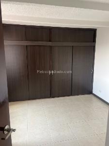 Apartamento de 3 alcobas en arriendo en Calasanz, Medellín, 74 m² · foto 14 de 20