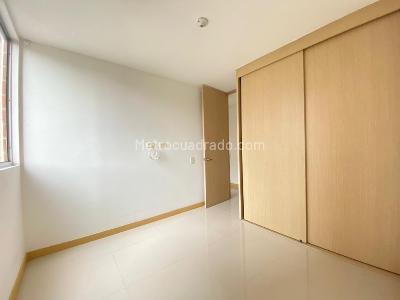 Apartamento de 3 alcobas en arriendo en San Jose, Sabaneta, 77 m² · foto 15 de 17