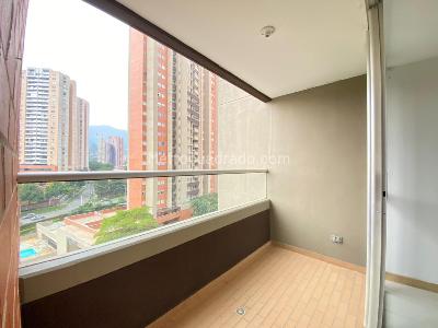 Apartamento de 3 alcobas en arriendo en San Jose, Sabaneta, 77 m² · foto 4 de 17