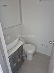 Apartamento de 3 alcobas en arriendo en El Poblado, Medellín, 76 m² · foto 13 de 13
