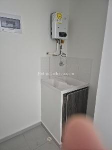 Apartamento de 3 alcobas en arriendo en El Poblado, Medellín, 76 m² · foto 2 de 13
