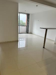 Apartamento de 3 alcobas en venta en Amazonia, Bello, 56 m² · foto 4 de 18