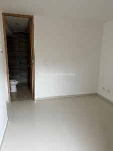 Apartamento de 3 alcobas en venta en Amazonia, Bello, 56 m² · foto 11 de 18