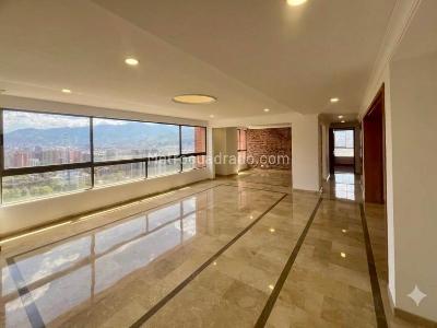 Apartamento de 3 alcobas en arriendo en El Poblado, Medellín, 226 m² · foto 4 de 14