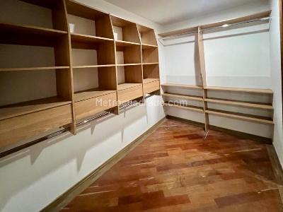 Apartamento de 3 alcobas en arriendo en El Poblado, Medellín, 226 m² · foto 10 de 14