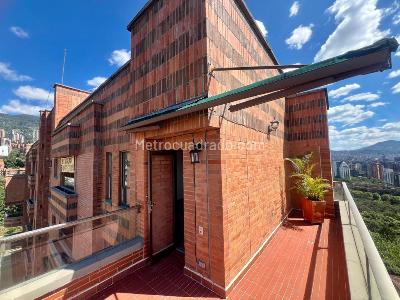 Apartamento de 3 alcobas en arriendo en El Poblado, Medellín, 226 m² · foto 11 de 14