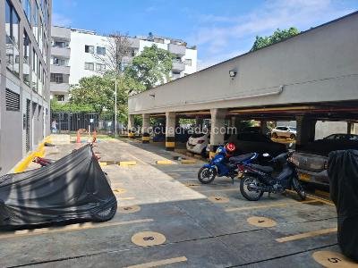 Apartaestudio en arriendo en El Refugio, Cali, 32 m² · foto 14 de 19