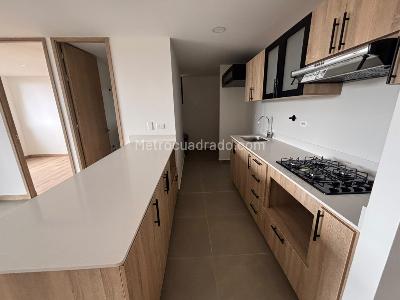Apartamento en arriendo en San Antonio, Rionegro · foto 8 de 11