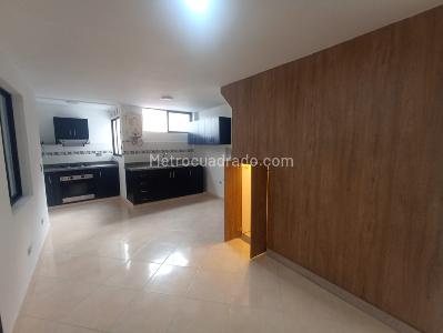 Apartamento en arriendo en La America, Medellín · foto 3 de 17