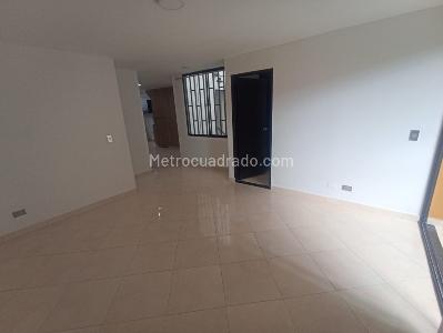 Apartamento en arriendo en La America, Medellín · foto 9 de 17